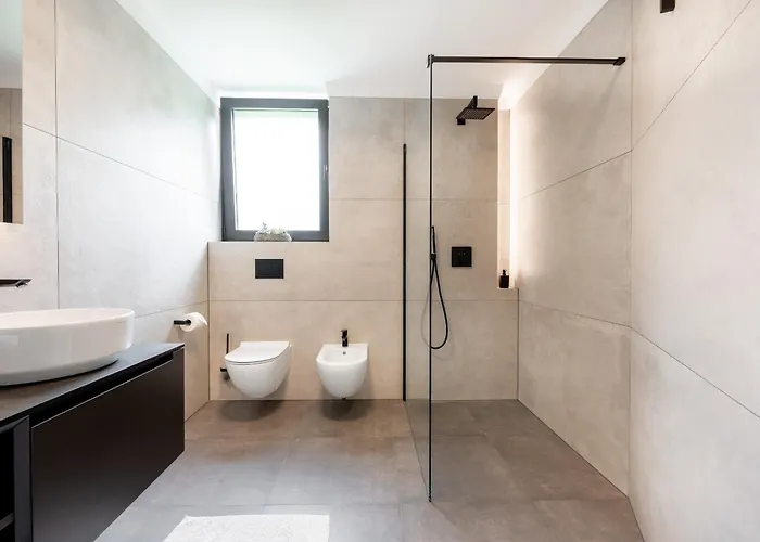 3,0 Near For 8 People With Indoor And Outdoor Pool & Wellness * Opatija