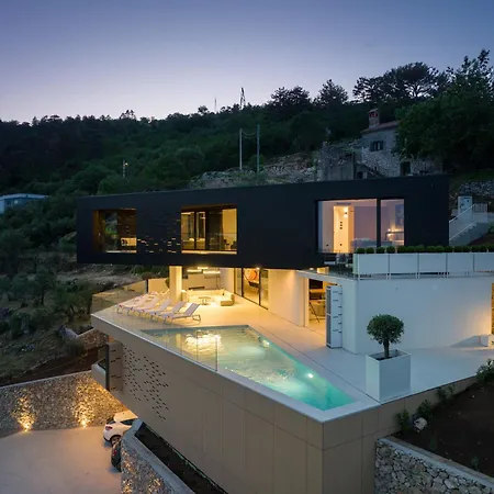 3,0 Near For 8 People With Indoor And Outdoor Pool & Wellness Villa Opatija