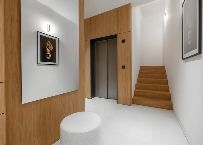 3,0 Near For 8 People With Indoor And Outdoor Pool & Wellness אופטיה