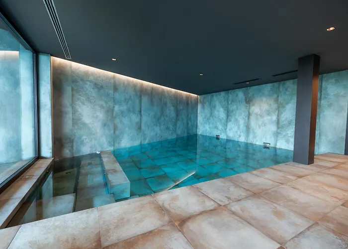 וילה 3,0 Near For 8 People With Indoor And Outdoor Pool & Wellness