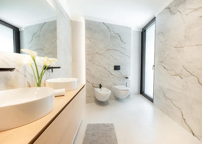 וילה 3,0 Near For 8 People With Indoor And Outdoor Pool & Wellness