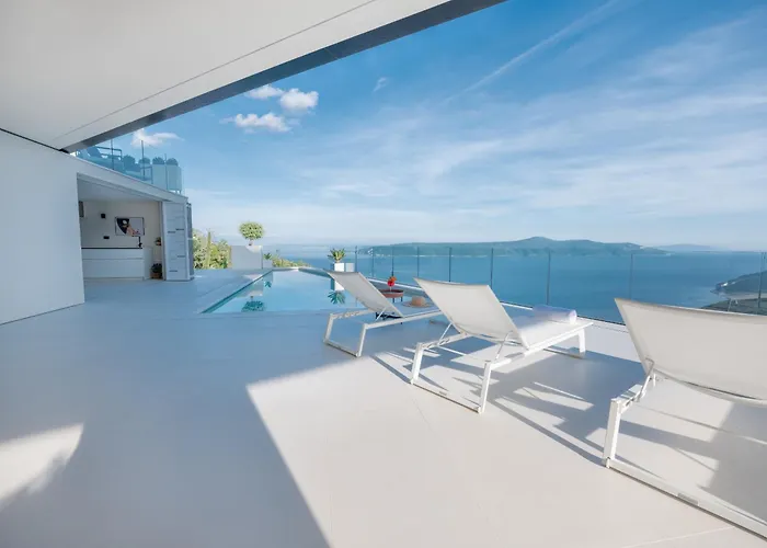Villa 3,0 Near For 8 People With Indoor And Outdoor Pool & Wellness *