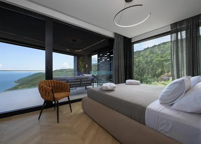 3,0 Near For 8 People With Indoor And Outdoor Pool & Wellness Villa *
