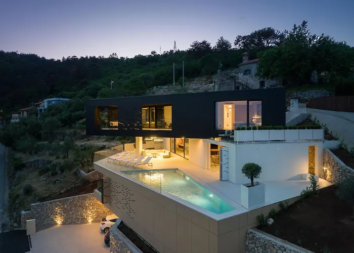 3,0 Near For 8 People With Indoor And Outdoor Pool & Wellness Villa Opatija