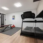 3,0 Near For 8 People With Indoor And Outdoor Pool & Wellness Villa