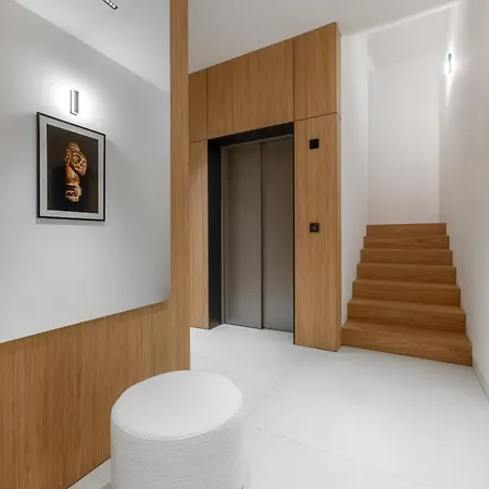 3,0 Near For 8 People With Indoor And Outdoor Pool & Wellness אופטיה